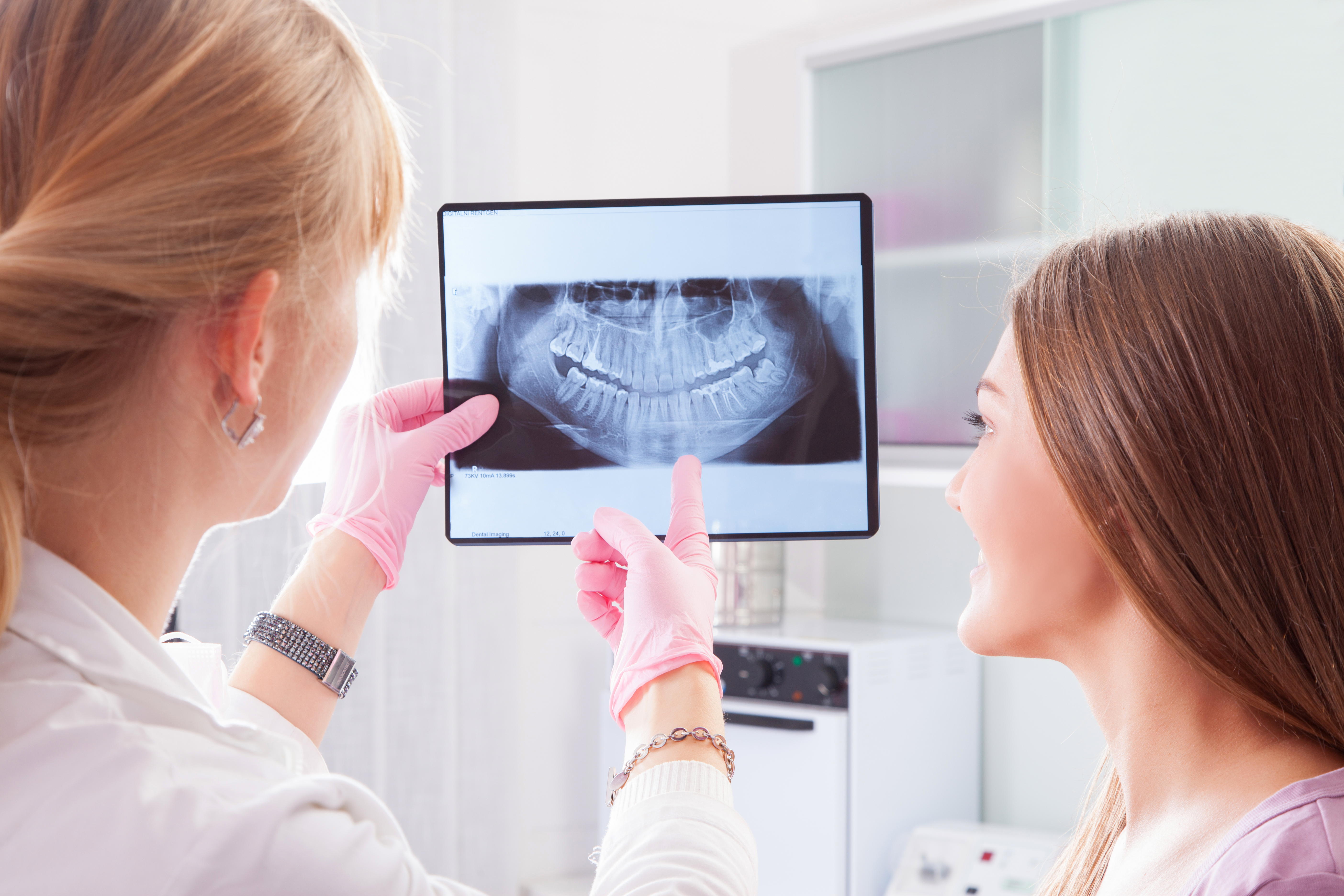 Family Dentistry in Maple provdides up-to-date Digital X-Rays